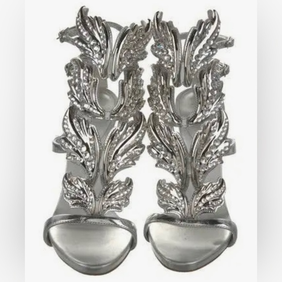 Giuseppe Zanotti Silver Leather Crystal Embellishments Gladiator Heels - Picture 2 of 15